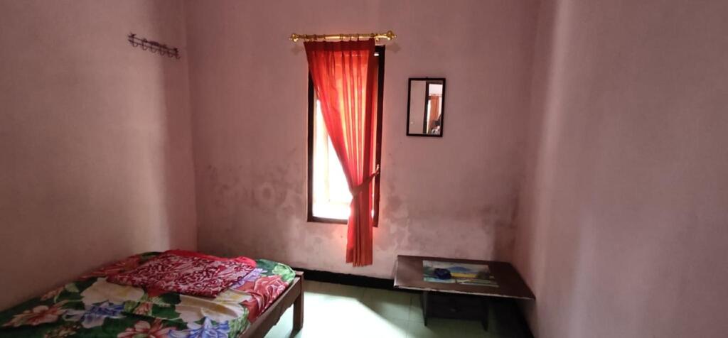 Батуретно: Homestay Family96