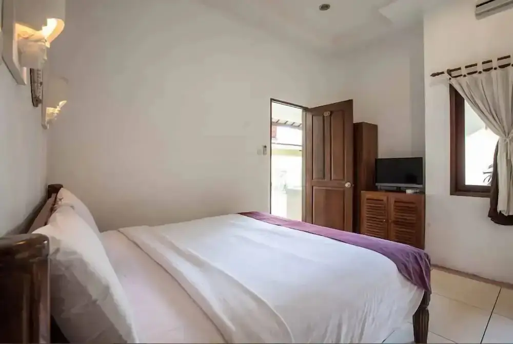 Кута: PB - Villa 3 - 3BR · 3-BR Private Pool Villa Walk to Seminyak Beach