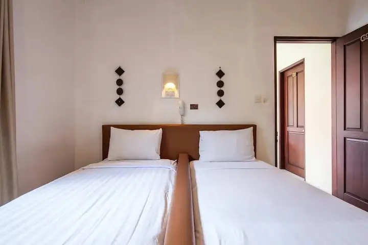 Кута: PB - Villa 3 - 3BR · 3-BR Private Pool Villa Walk to Seminyak Beach