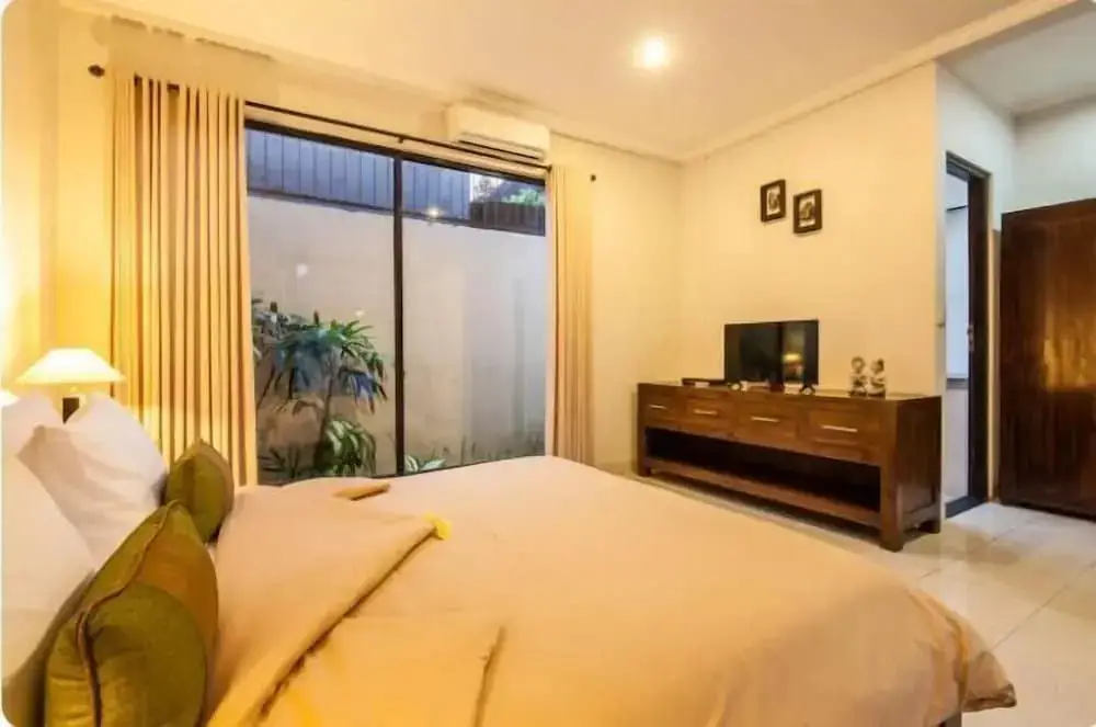 Кута: SMV -2BRPool- JEPUN · 2BR Private Pool Walk to Beach and Shops Legian