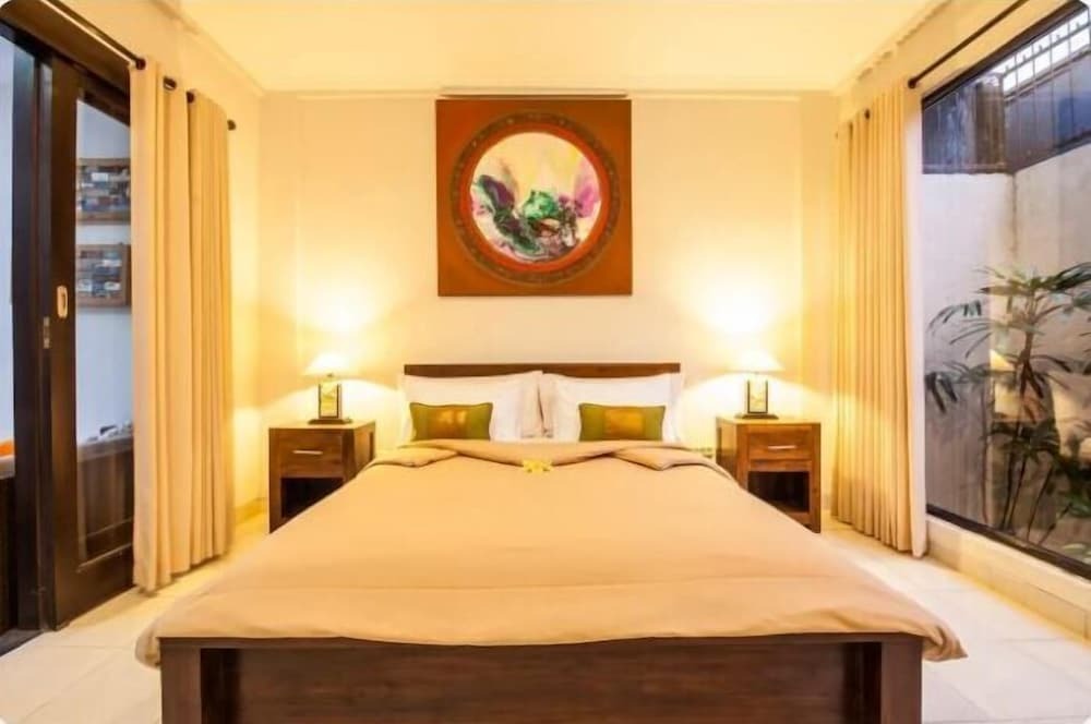 Кута: SMV -2BRPool- JEPUN · 2BR Private Pool Walk to Beach and Shops Legian