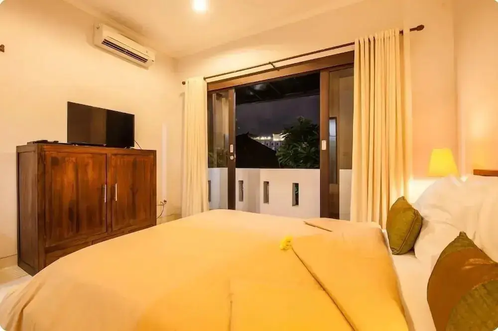 Кута: SMV . 8-BR · 8BR Pool Prime Area Walk to Beach N Shops Legian