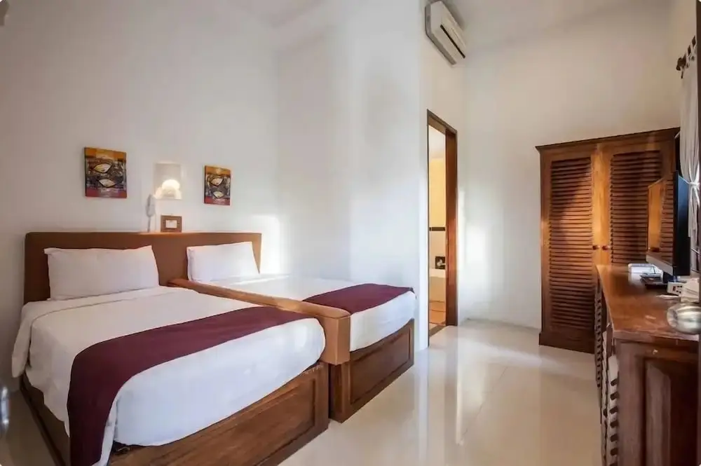 Кута: 4 Bathroom Private Pool Villa near Seminyak Beach Bali