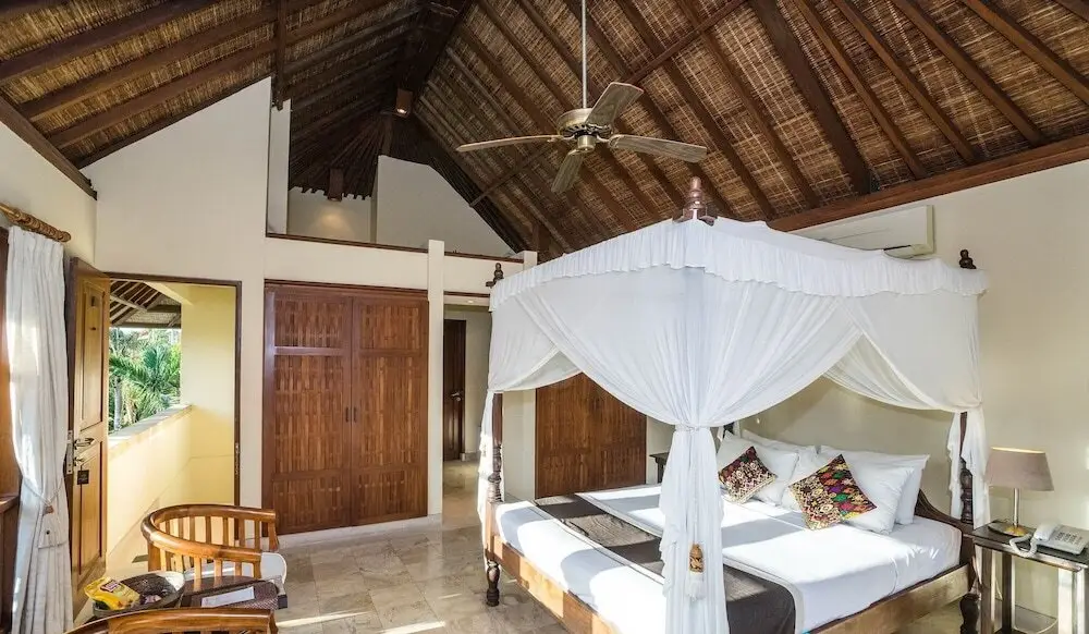 Кута: 3 Bedroom Villa1 Legian River View