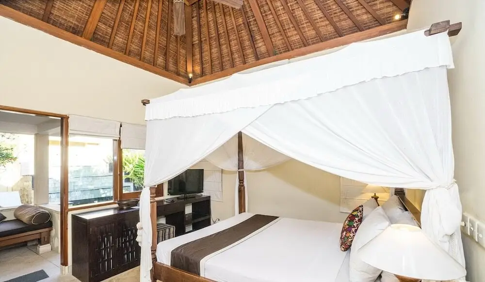 Кута: 3 Bedroom Villa1 Legian River View