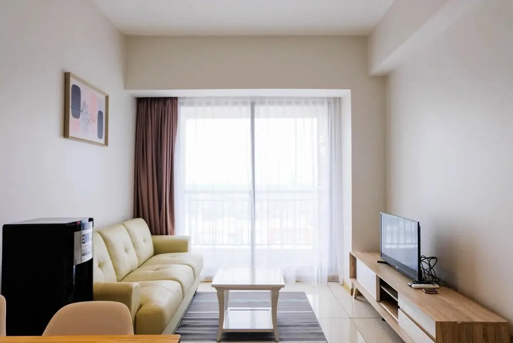 Legok: Luxurious and Elegant 2BR Apartment M-Town Signature