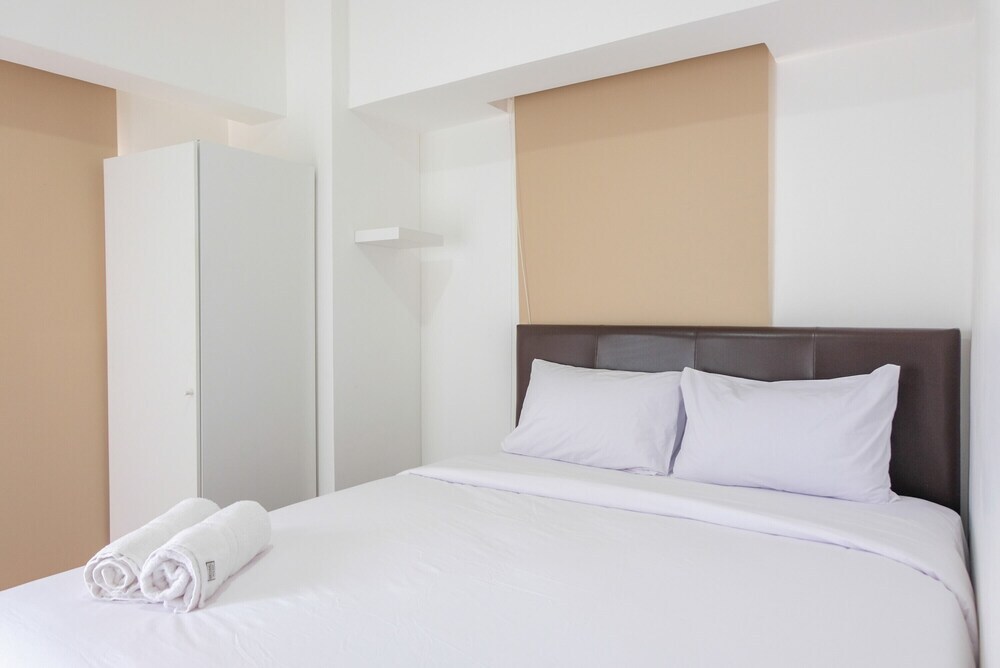 Legok: Modern 1br Apartment M-Town Residence Near Summarecon Mall Serpong