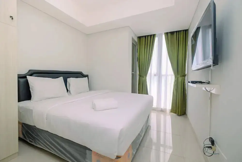 Джакарта: New Furnished 1BR Apartment at Gold Coast near PIK