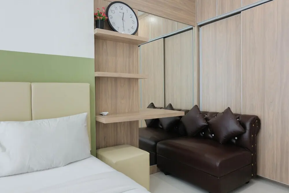 Южный Тангеранг: Modern Look 1BR at Brooklyn Alam Sutera Apartment