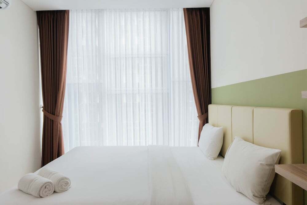 Южный Тангеранг: Modern Look 1BR at Brooklyn Alam Sutera Apartment