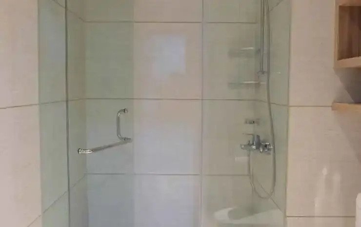 Южный Тангеранг: Modern Look 1BR at Brooklyn Alam Sutera Apartment