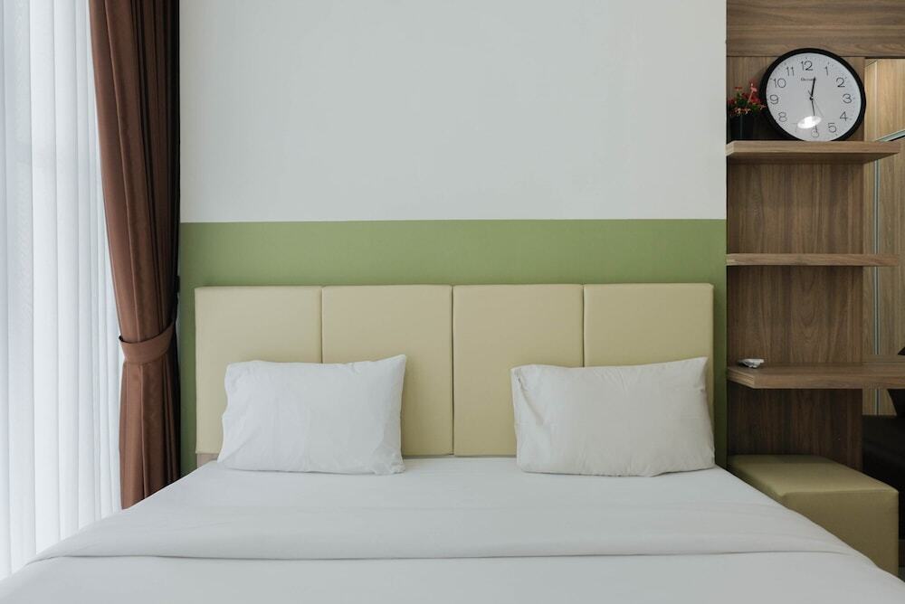 Modern Look 1BR at Brooklyn Alam Sutera Apartment — фото 1
