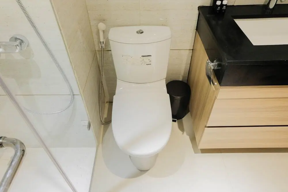 Южный Тангеранг: 1br Spacious Soho with Extra Bed @ Brooklyn Apartment