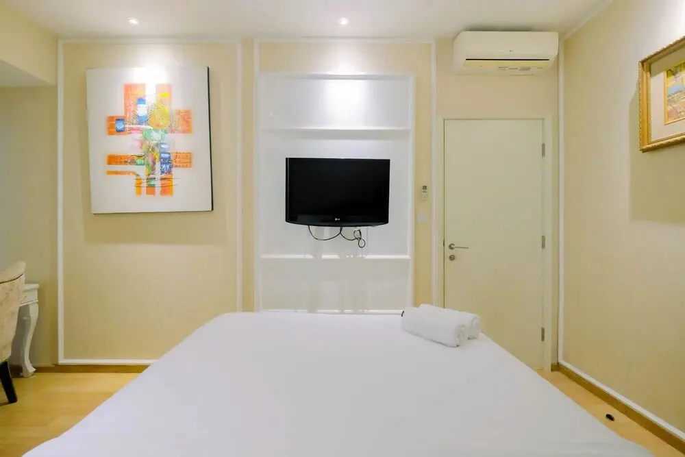 Джакарта: Modern and Comfortable 1BR at Casa Grande Apartment
