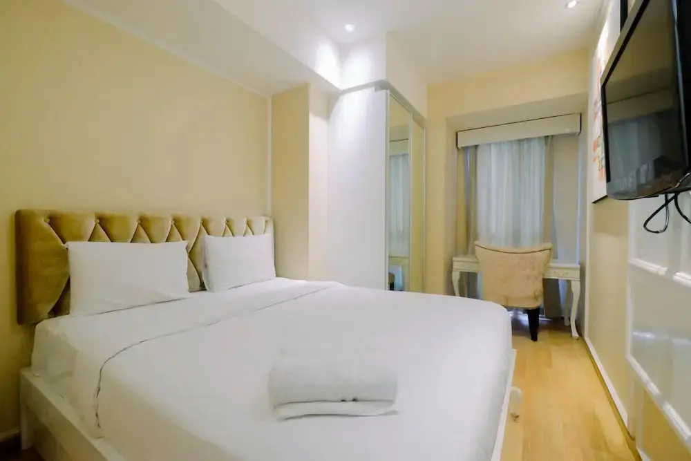 Джакарта: Modern and Comfortable 1BR at Casa Grande Apartment