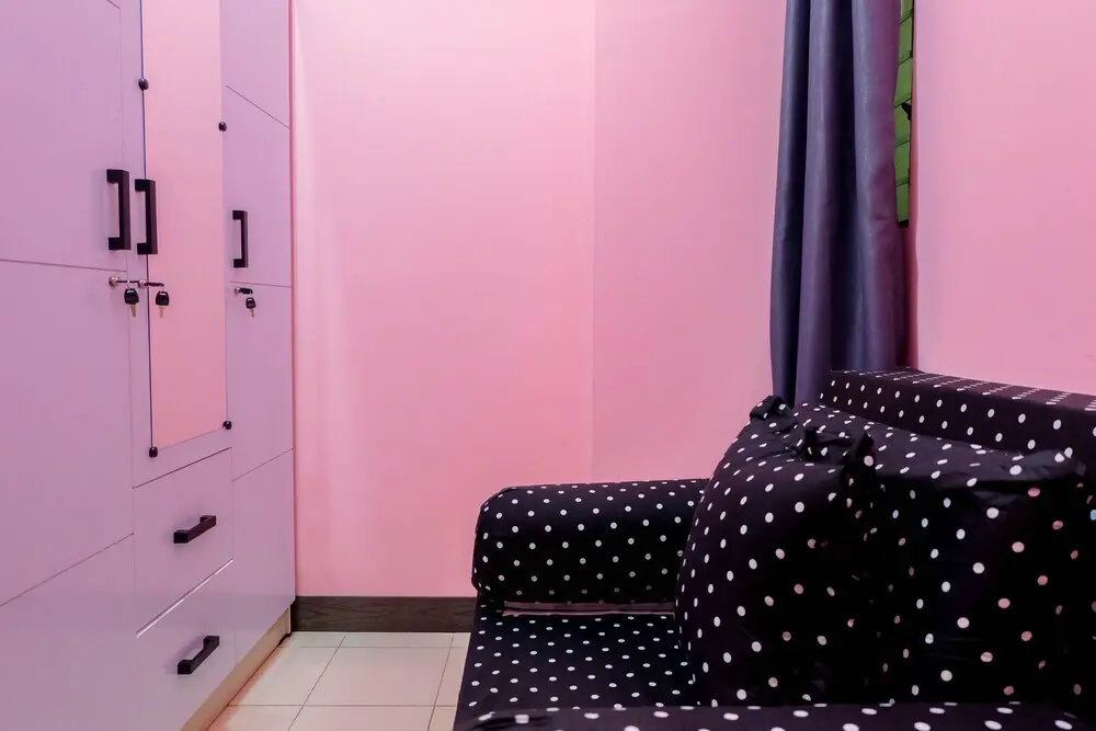 Джакарта: Homey and Stylist 1BR Gading Icon Apartment