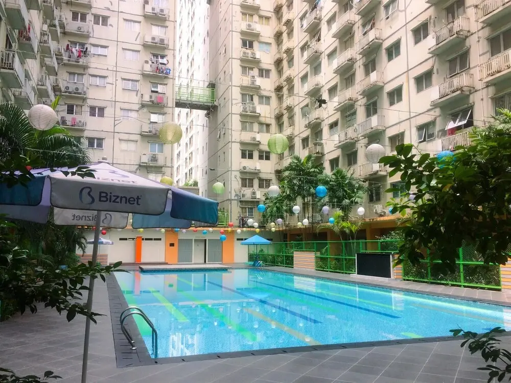 Джакарта: Homey and Stylist 1BR Gading Icon Apartment