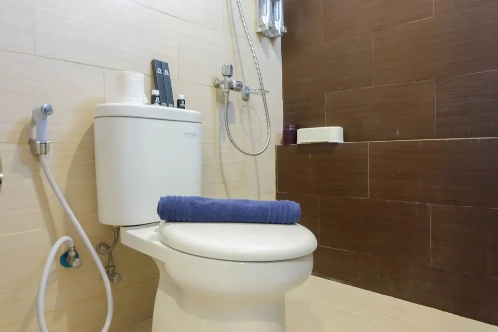 Джакарта: Exclusive and Spacious 1BR Apartment at Bassura City