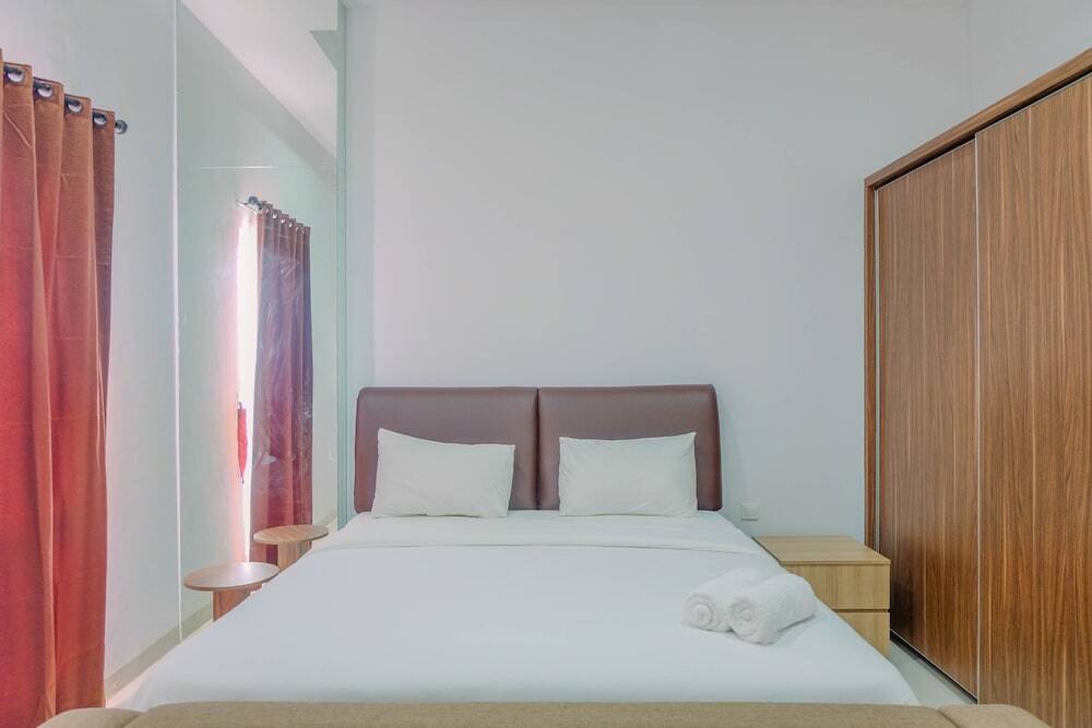 Чикаранг: Deluxe Studio Apartment @ Azalea Suites Cikarang