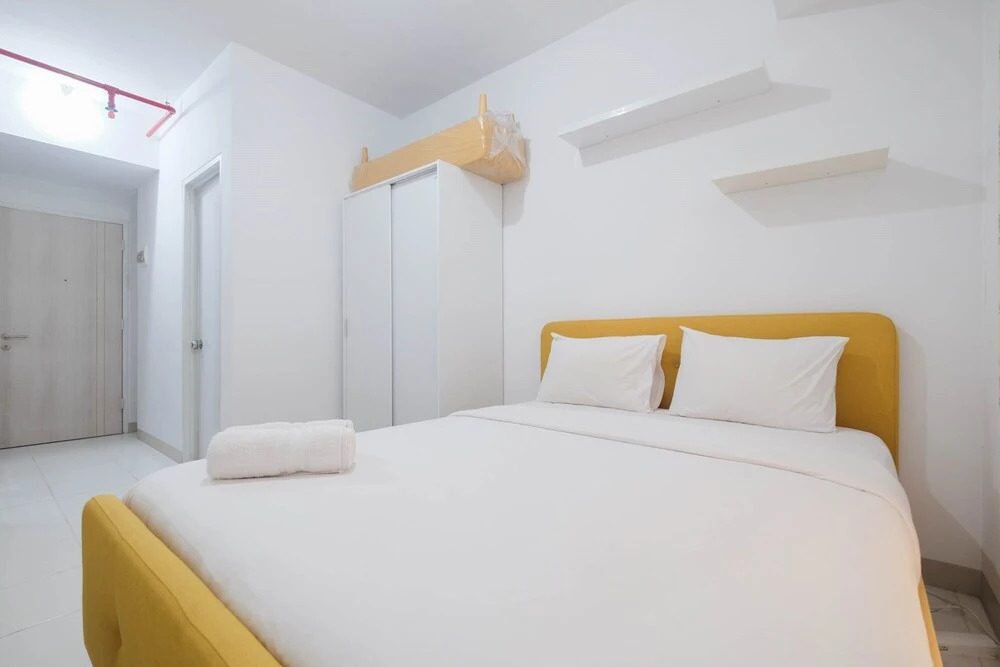 Чикаранг: Minimalist Studio at Azalea Suites Cikarang Apartment