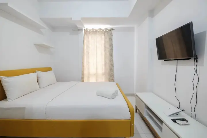 Чикаранг: Minimalist Studio at Azalea Suites Cikarang Apartment