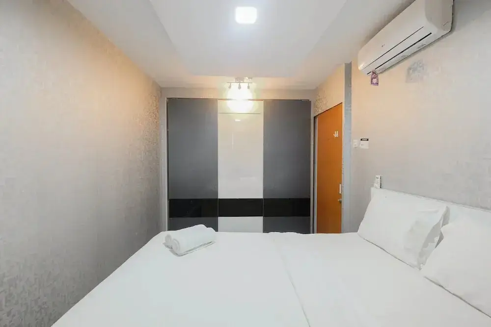 Депок: Well Appointed 1BR Apartment at Cinere Bellevue Suites