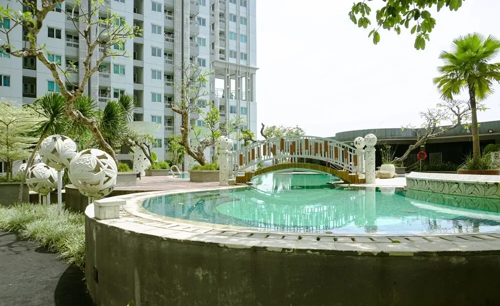 Джакарта: 2Bedroom Sky Terrace Apartment with Pool View