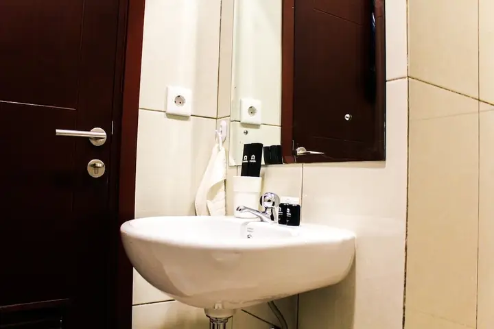 Legok: Fully Furnished 1br at Asatti Apartment
