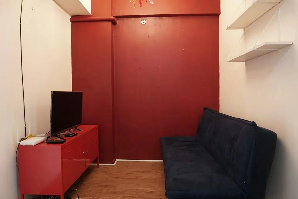 Джакарта: Cozy And Functional 1br Green Pramuka Apartment