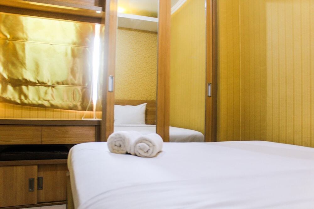 Джакарта: Comfortable and Fully Furnished 1BR Green Pramuka Apartment