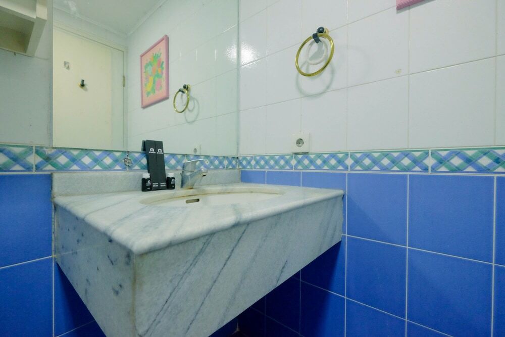 Джакарта: Comfortable 2BR Bona Vista Apartment