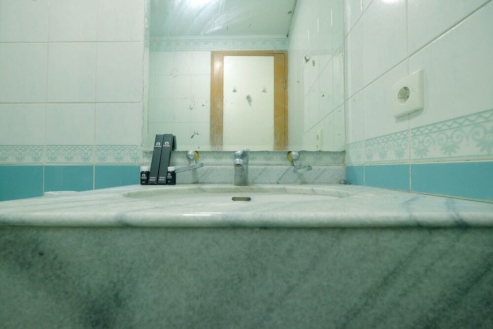 Джакарта: Comfortable 2BR Bona Vista Apartment
