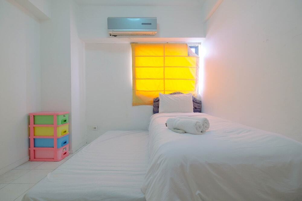 Джакарта: Comfortable 2BR Bona Vista Apartment