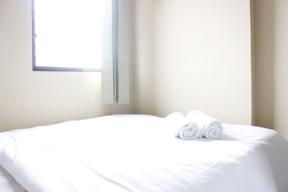 Бандунг: Minimalist 3BR Gateway Cicadas Ahmad Yani Apartment