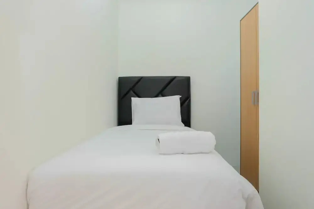Богор: Cozy 2BR Bogorienze Resort Apartment near Nirwana Residence