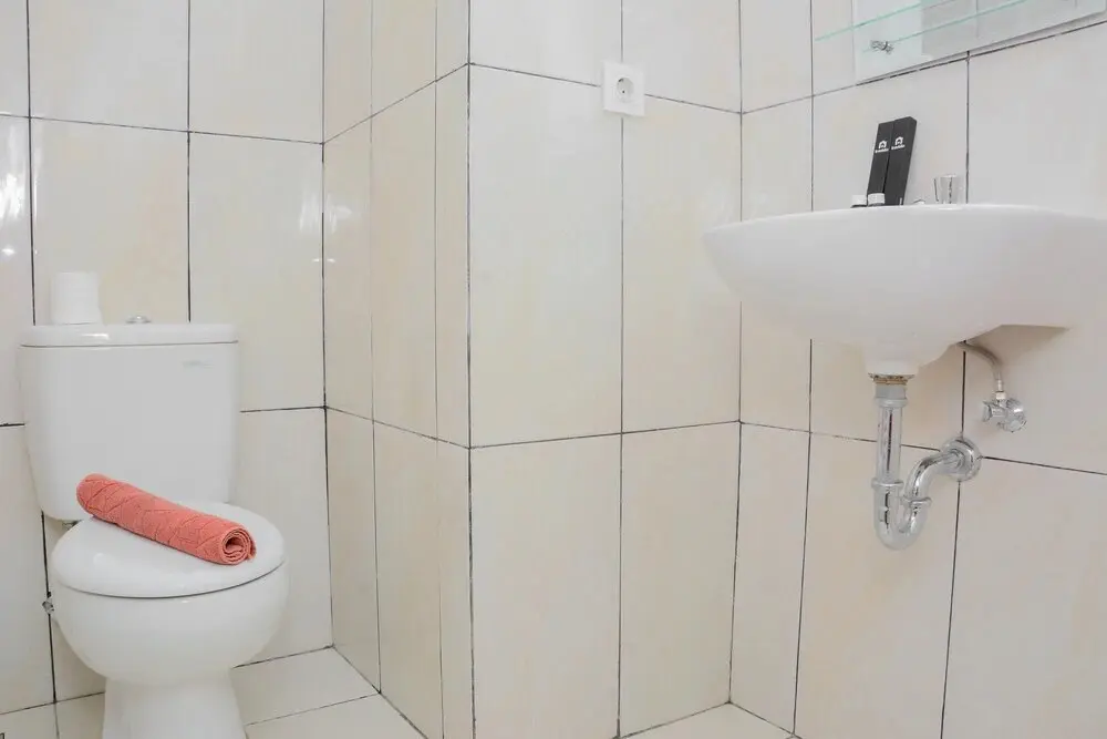 Бекаси: Pleasant and Modern 2BR Grand Kamala Lagoon Apartment