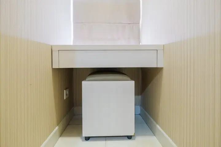 Депок: 2br Apartment at Cinere Bellevue with Access To Mall