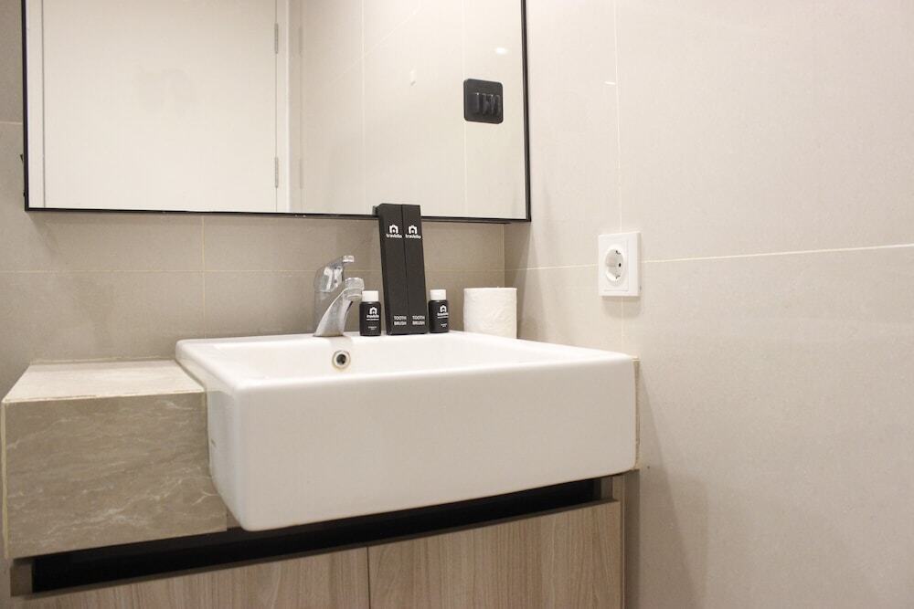 Бандунг: Gorgeous 1Br Apartment At Landmark Residence Near 23 Paskal