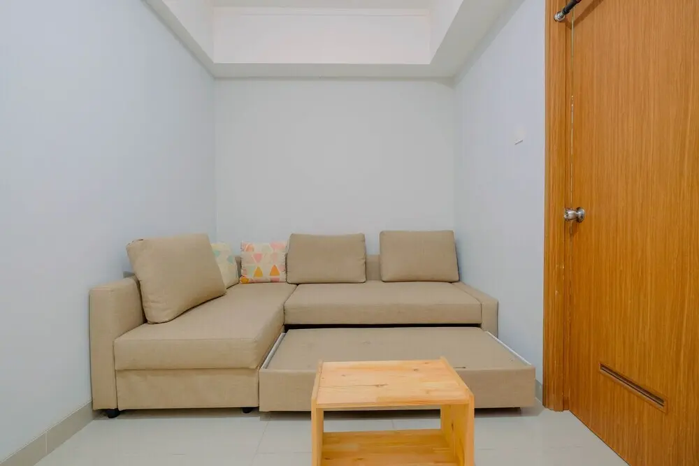 Чикаранг: Minimalist and Posh 1BR The Oasis Cikarang Apartment