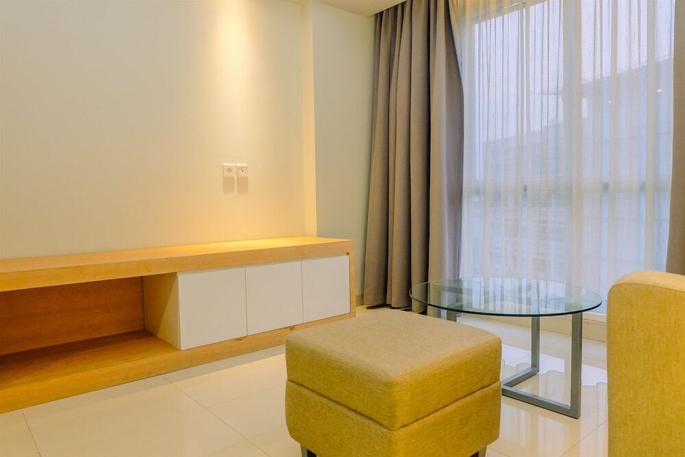 Караванг: Spacious 1BR High Quality Apartment at Karawang