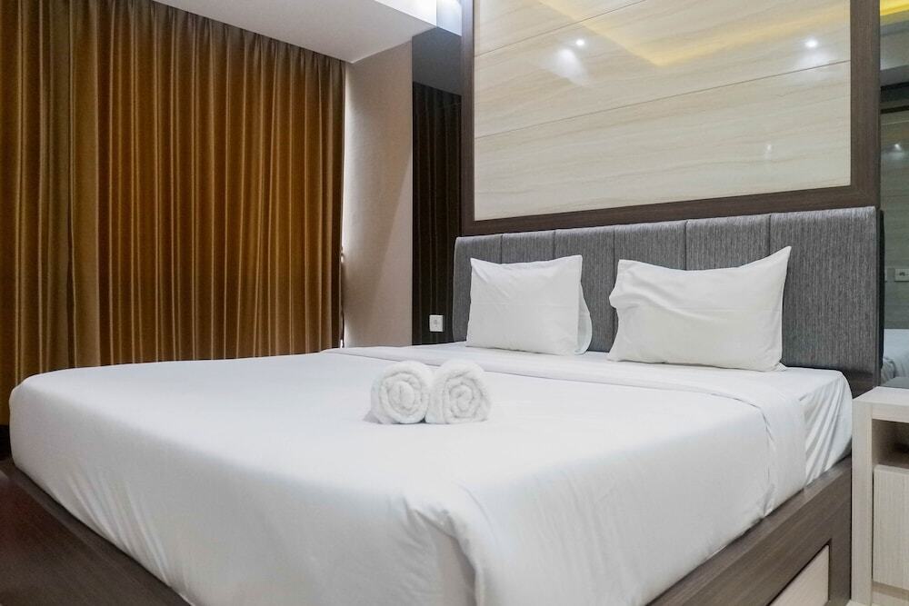 Сурабая: Lavish 2br Apartment Connected To Tunjungan Plaza at One Icon Residence