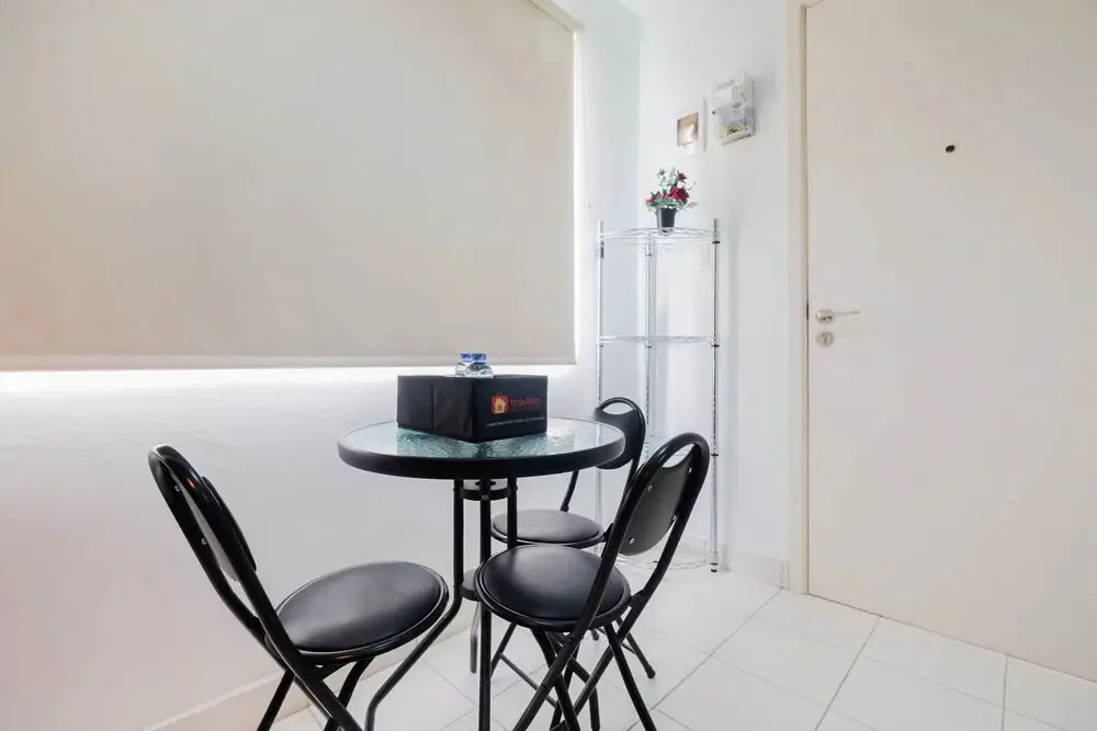 Бекаси: Town View 1BR at Patraland Urbano Apartment