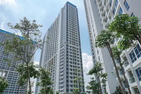City View 1BR at Puri Mansion Apartment — фото 1