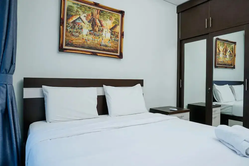 Deluxe Puri Mansion 1BR Apartment with Sofa Bed — фото 1