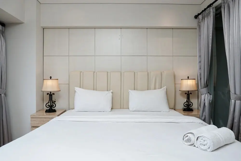 Джакарта: Stunning 2BR Loft Apartment at Maqna Residence