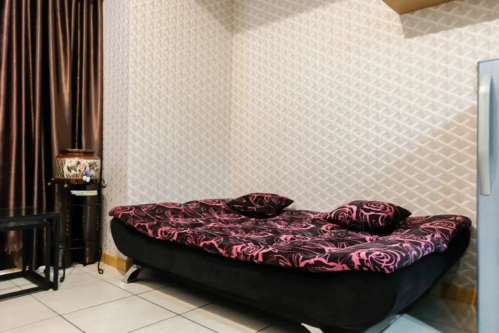 Legok: Homey 1BR Apartment at M-Town Residence