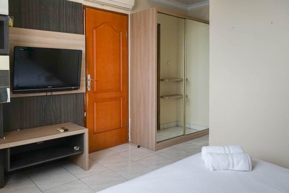 Джакарта: Best Price 3BR Apartment at Mediterania Lagoon Kemayoran By Travelio