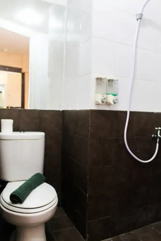 Джакарта: 1BR City View at Green Pramuka Apartment near Mall