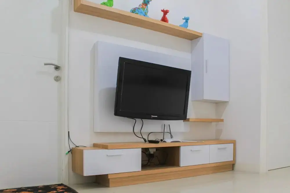 Джакарта: Beautiful and Comfy 1BR at Bassura City Apartment