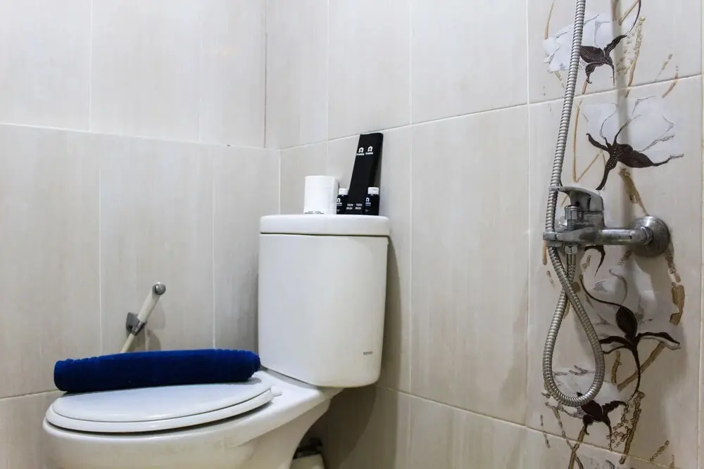 Джакарта: Fully Furnished And Cozy Design 1br Green Pramuka Apartment